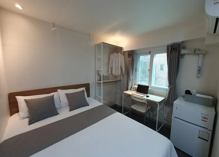 Beyond Jongno Hotel 2*