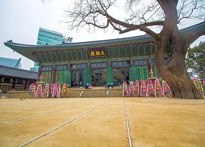 Beyond Jongno Seoul
